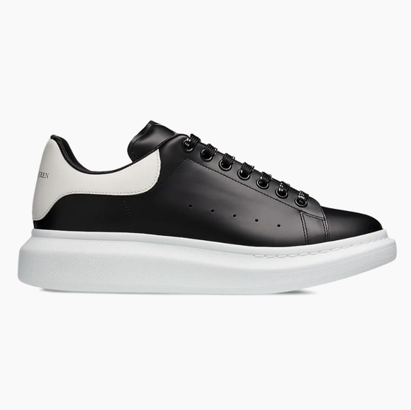 $590 ALEXANDER MCQUEEN Oversized Black/White Leather Sneakers EU 44 US 11 BNIB